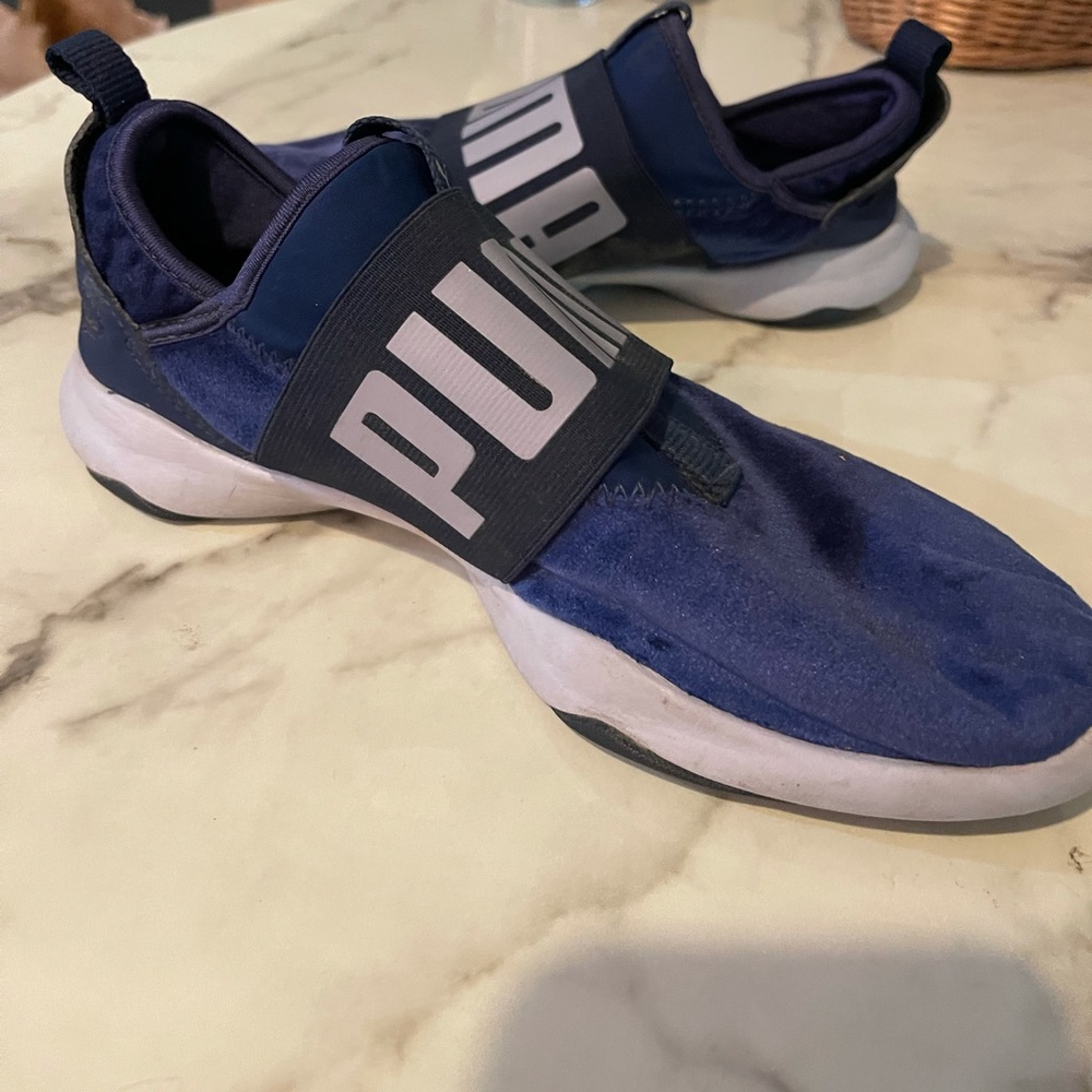 Size 5 Blue Puma Sneakers